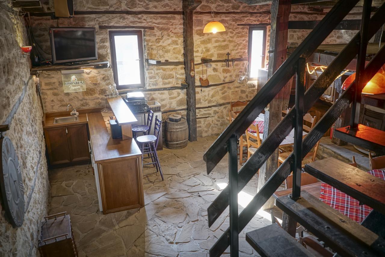 Rooster House Hotel Veliko Tarnovo Ngoại thất bức ảnh